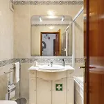 - Cozy And Quiet Appartement *