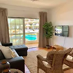 - Cozy And Quiet Appartement *