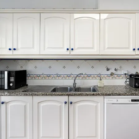 Апартаменты - Cozy And Quiet *