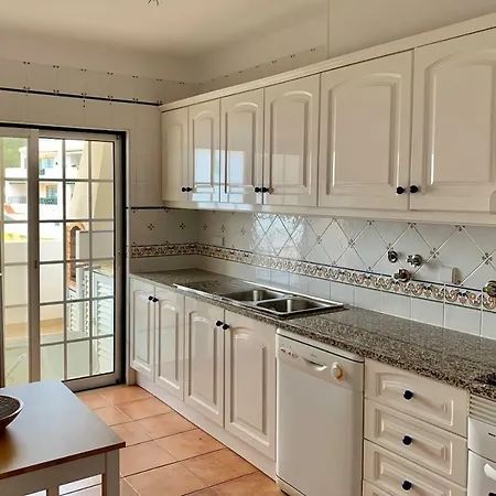 - Cozy And Quiet Апартаменты *