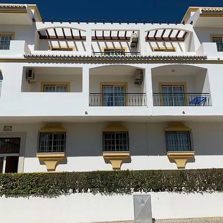 Апартаменты - Cozy And Quiet *