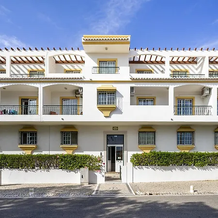 - Cozy And Quiet Vilamoura