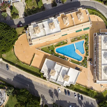 - Cozy And Quiet Apartment *