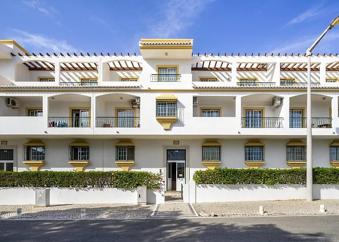 - Cozy And Quiet Vilamoura