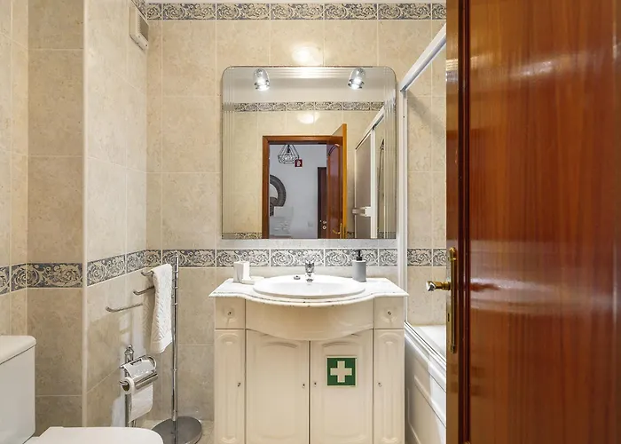 - Cozy And Quiet Appartamento *
